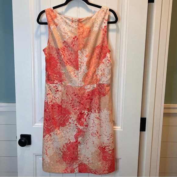The Loft Tan and Shades of Orange Sleeveless Lightweight Pleated Dress. Size 10. - Picture 5 of 13